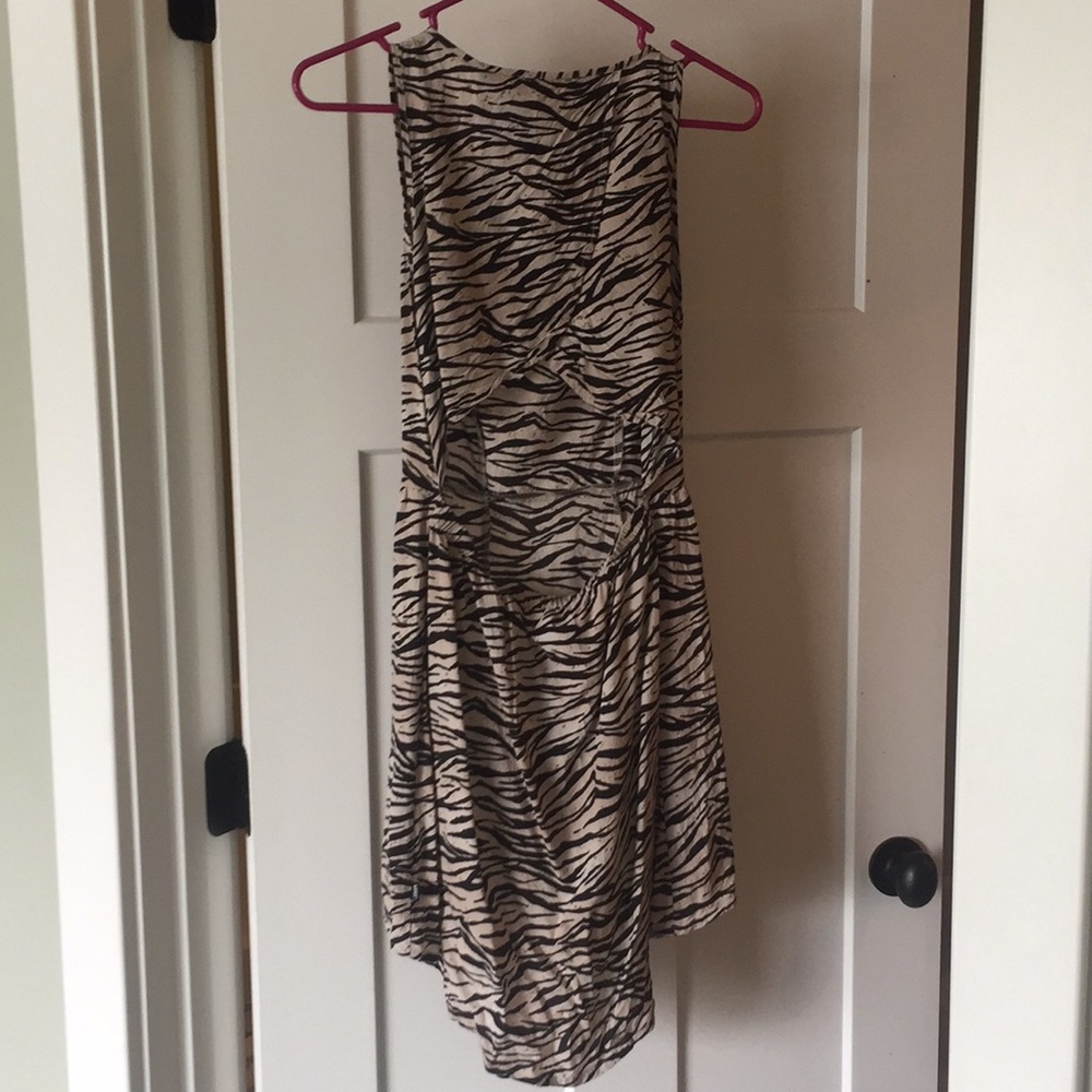 Vans dress, open back